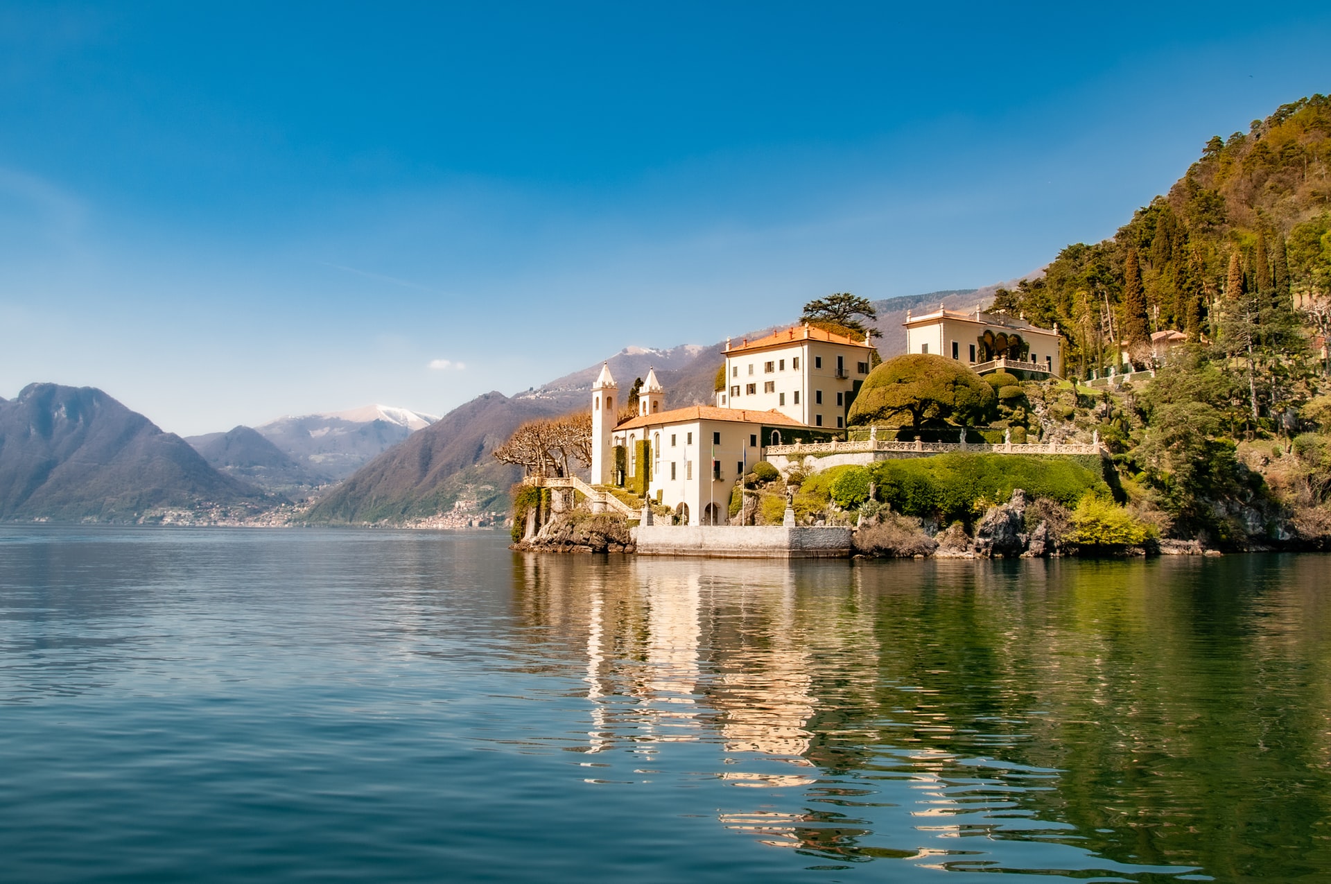 I giardini fioriti più belli d’Italia da visitare con tutta la famiglia